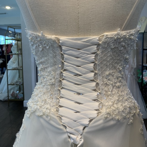 NEW ivory Aline cathedral length train wedding dress beaded corset back vneck - Picture 9 of 11